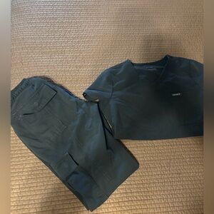 Jaanuu V-Neck Scrub Top and Jogger Pants in Black